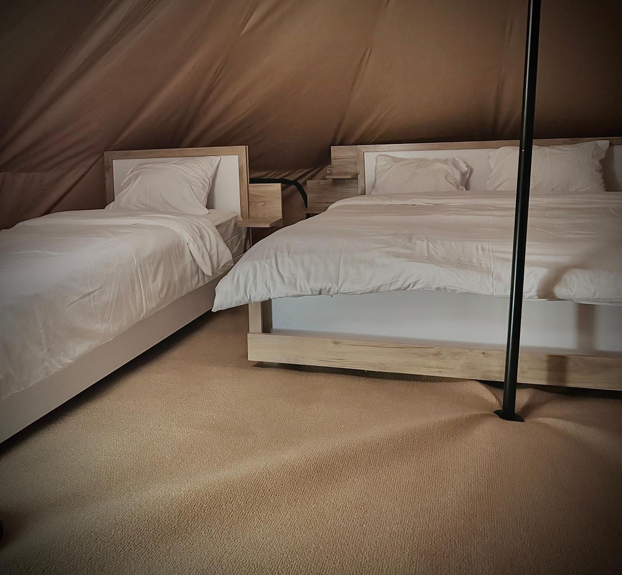 Desert Diamond Private New Camp Badīyah Kültér fotó