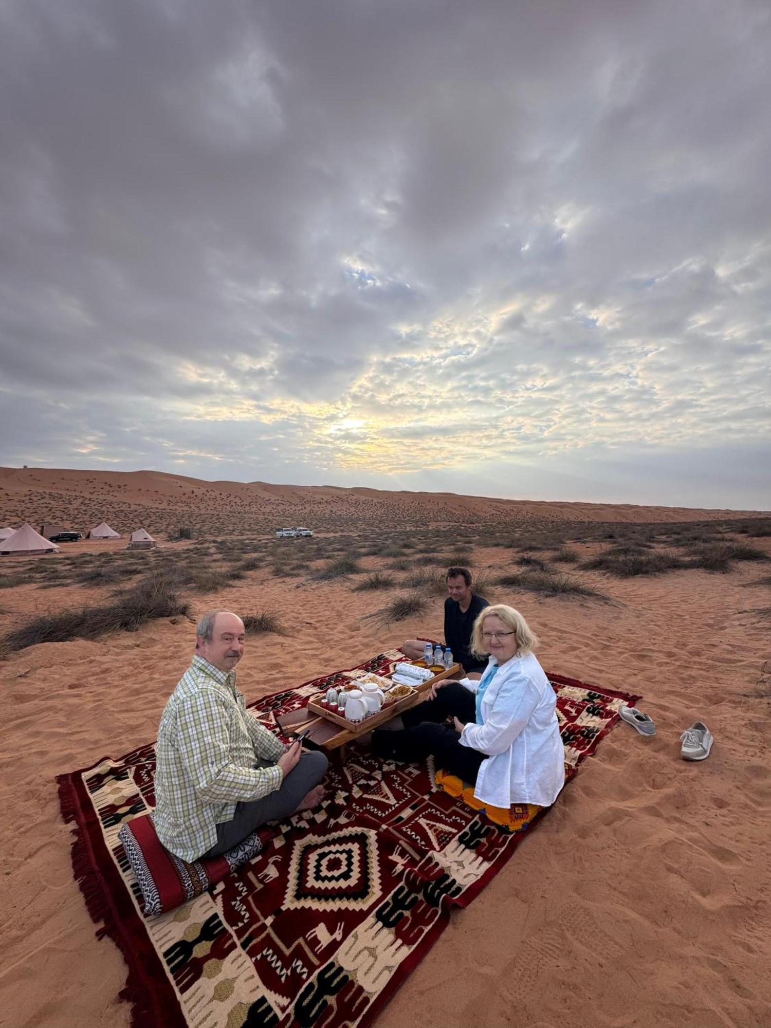 Desert Diamond Private New Camp Badīyah Kültér fotó